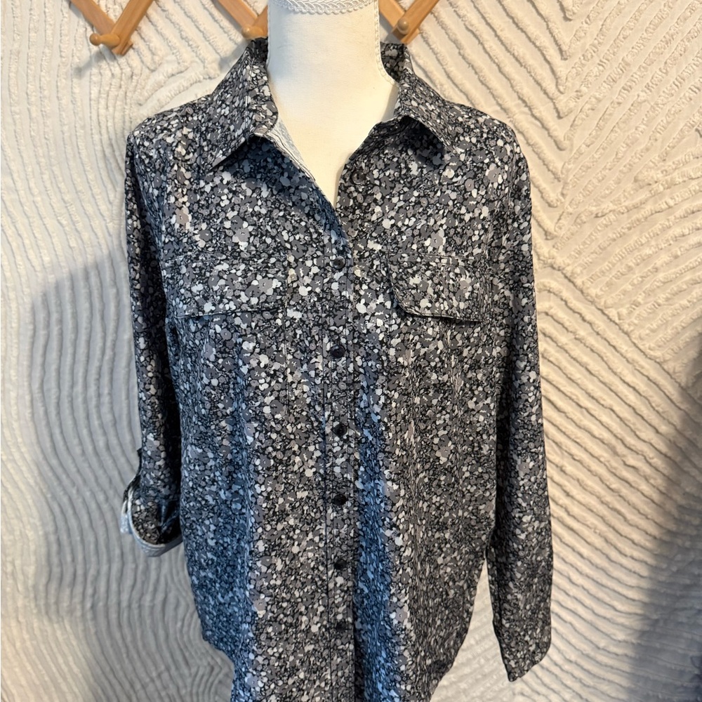 Lands' End Black and Gray Floral Button-Up Shirt - Picture 2 of 11